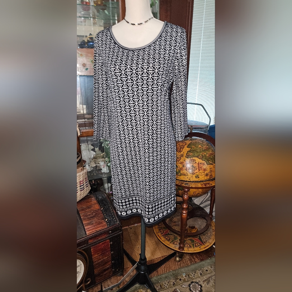 Vintage MAX STUDIO Black & White Dress EUC Easy Care Size L